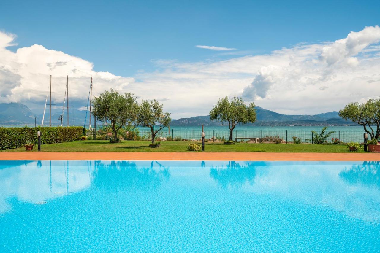 Vista - Lake & Pool Sirmione Eksteriør billede
