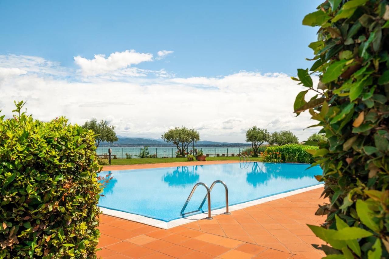 Vista - Lake & Pool Sirmione Eksteriør billede