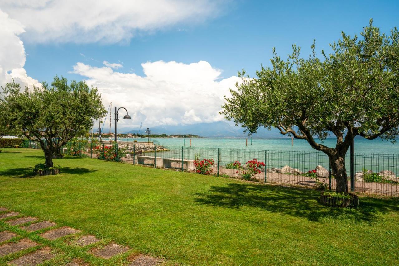 Vista - Lake & Pool Sirmione Eksteriør billede