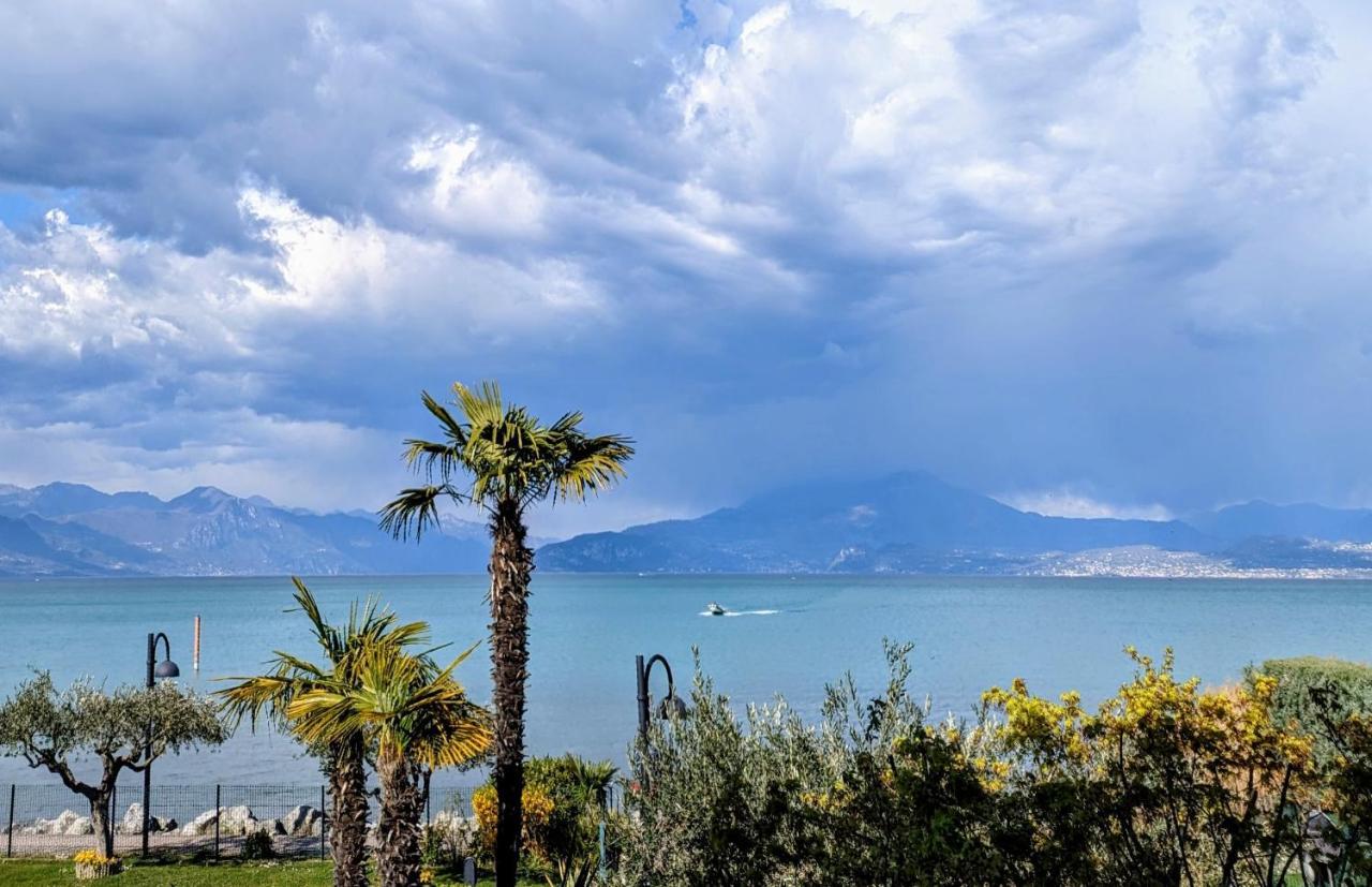 Vista - Lake & Pool Sirmione Eksteriør billede
